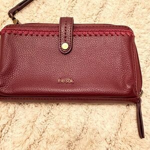 women’s long wal The Sak.